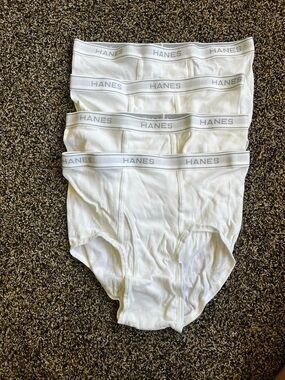 Hanes White Men’s Briefs - Pack of 4